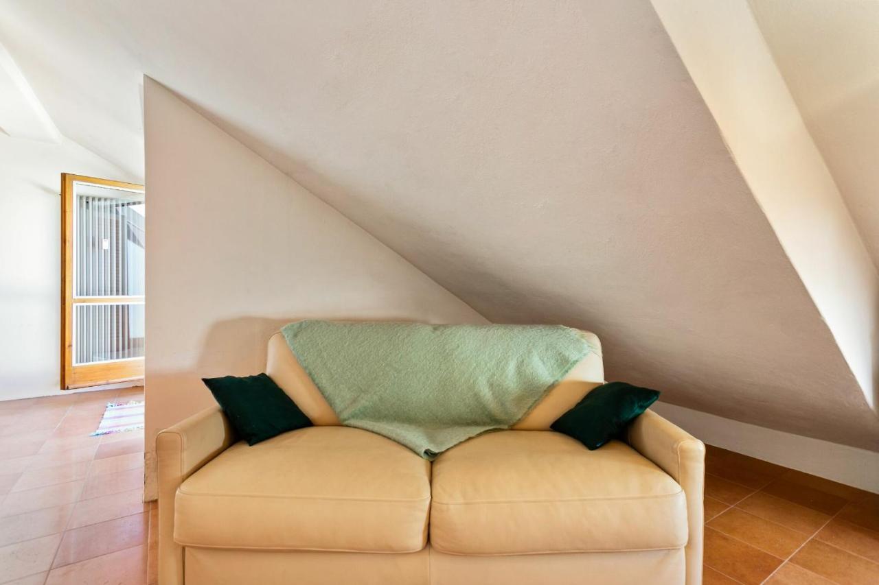Attic Lake View Беллано Экстерьер фото