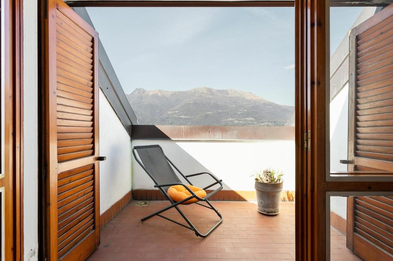 Attic Lake View Беллано Экстерьер фото